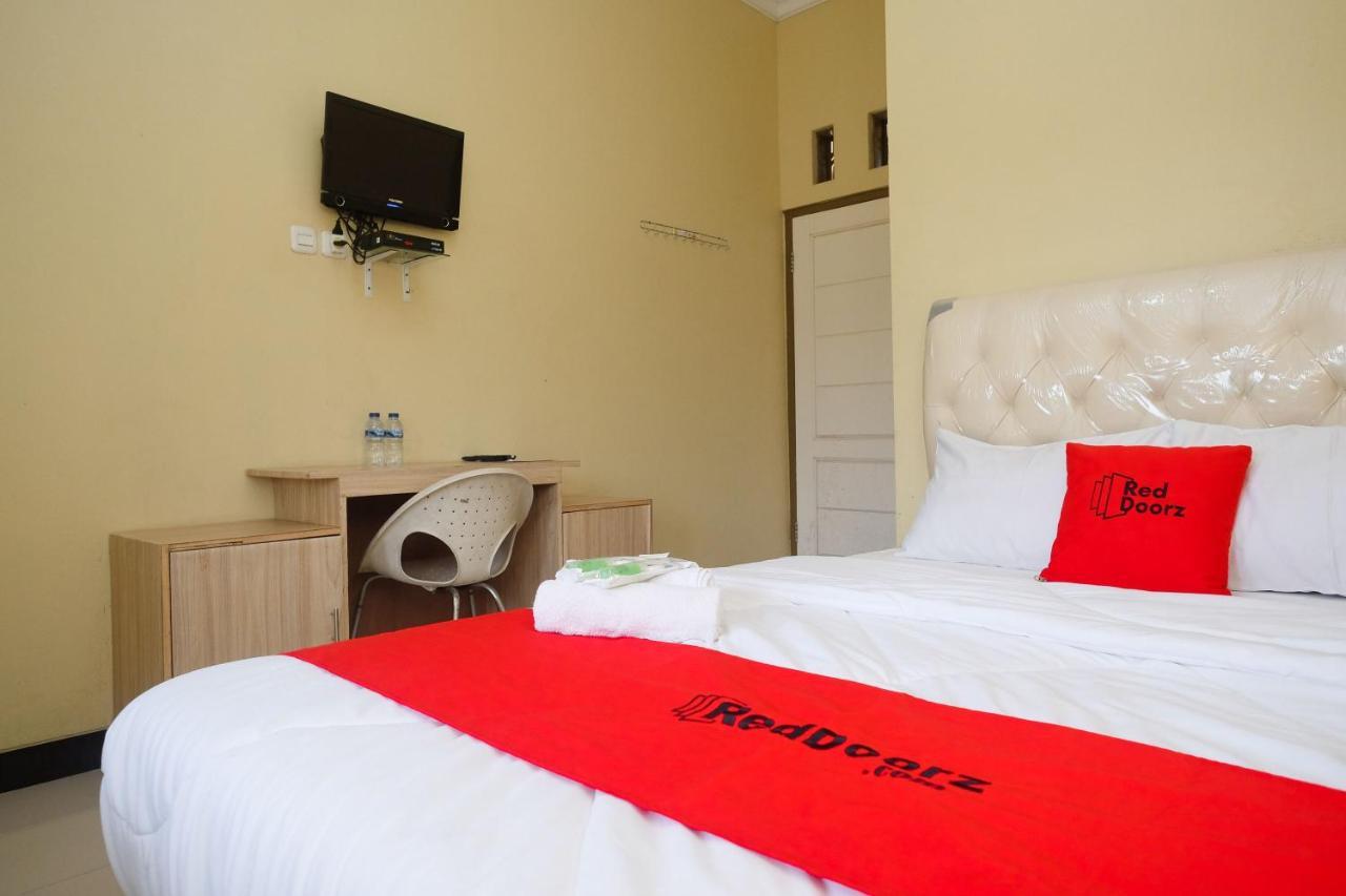 Reddoorz Syariah Near Taman Rekreasi Kalianget Wonosobo Hotell Exteriör bild